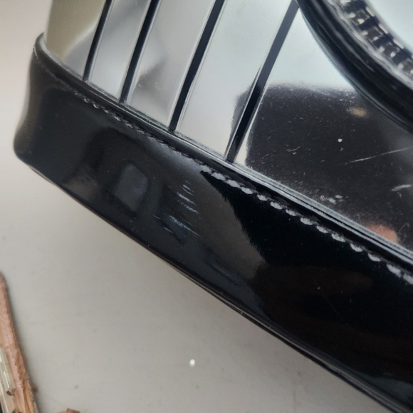 Loungefly Captain Phasma Bag - Picture 4 of 5